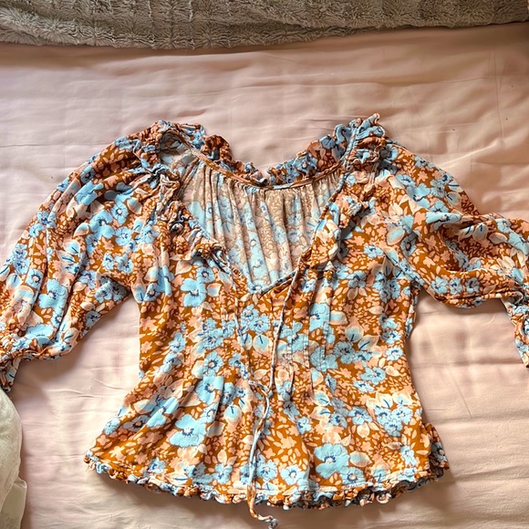 COPY - Free People floral peasant blouse - Picture 1 of 6